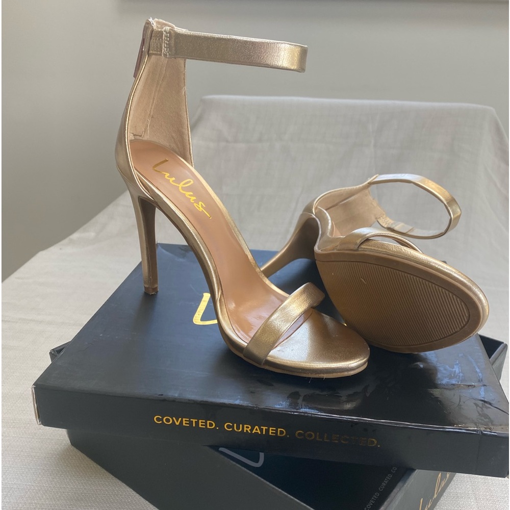 Women’s shoes